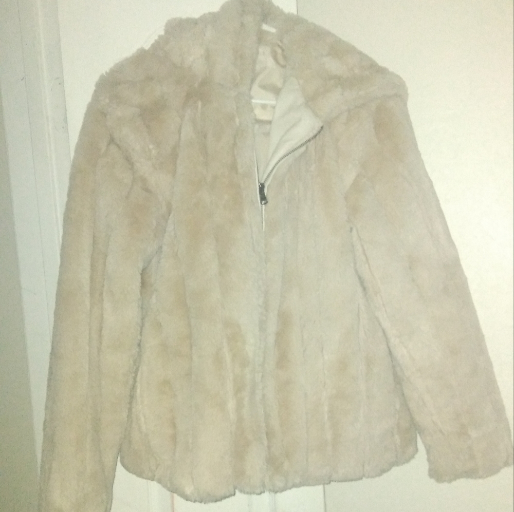 Simply Vera Verawang Jacket
